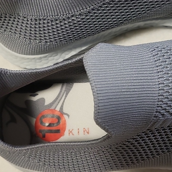 Danskin Cheerful Lightweight Gray Slip-On Sneaker with Memory Foam  Size 10 - Picture 5 of 6